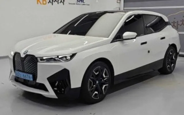 수원중고차직거래장터 iX xDrive 50 매물 사진 11 - 2024/02 49,563km