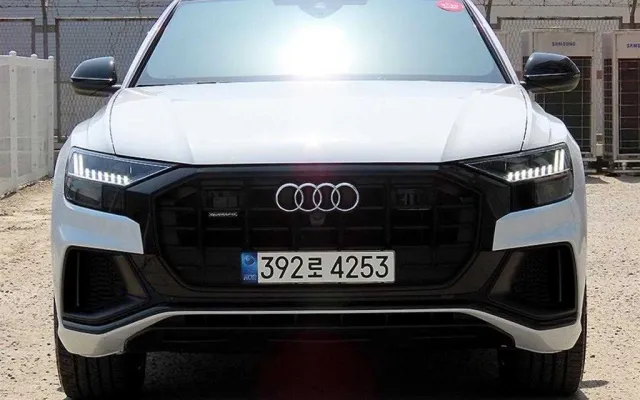 수원중고차직거래장터 Q8 55 TFSI 콰트로 프리미엄 매물 사진 20 - 2022/02 62,556km